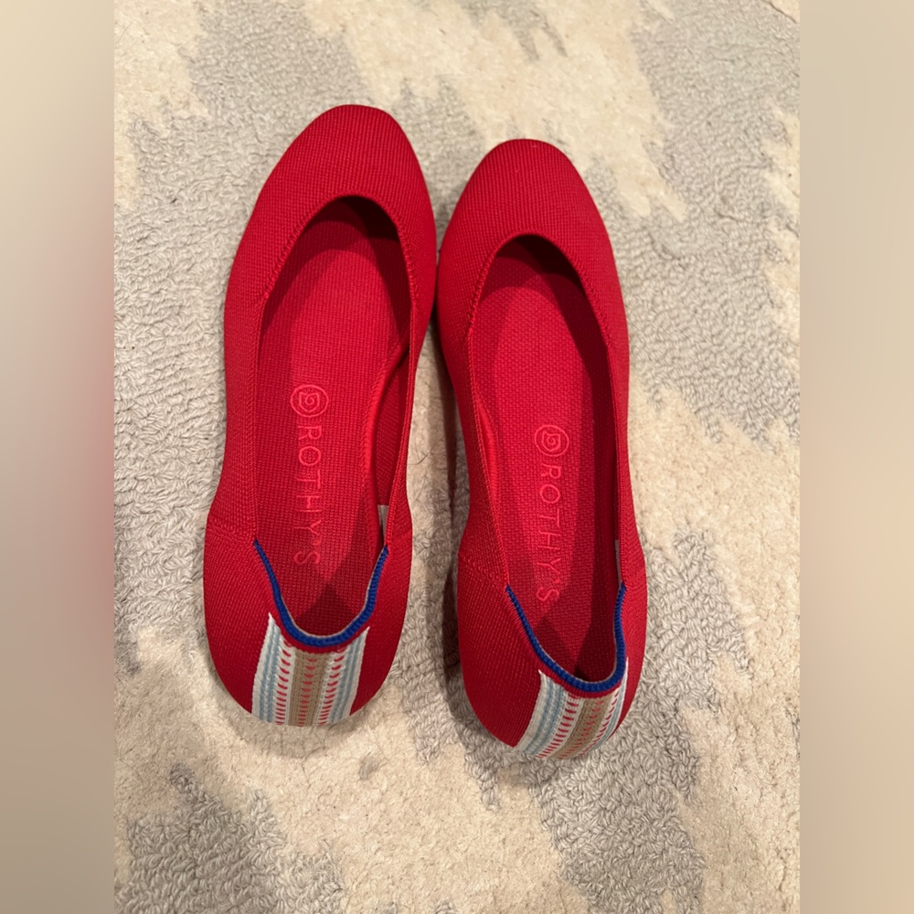 Rothy's Flats in a RARE color Cardinal. Worn maybe once. Excellent condition
